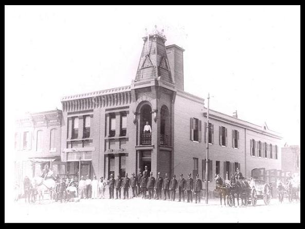 Officers_1920s.jpg