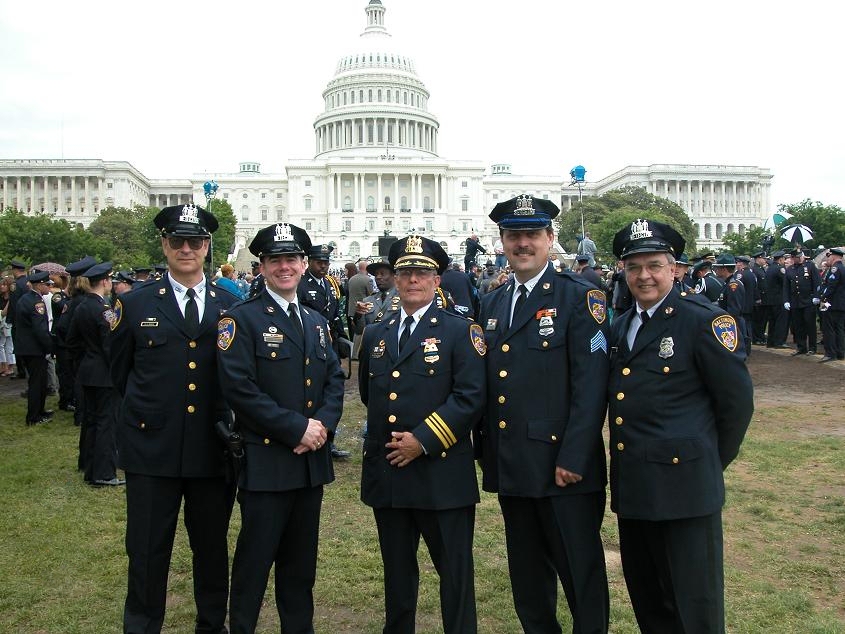 Det Ron Berger Det Robert Cherry Major Richard Faltheit Det Mike Hammel Sgt Steve Krause