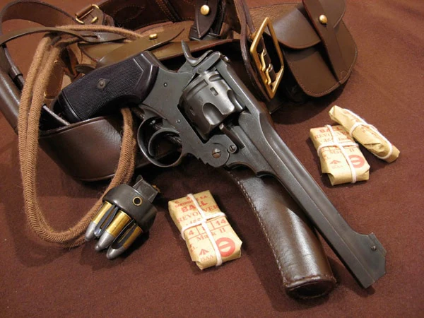 Webley Prideux with speedloader